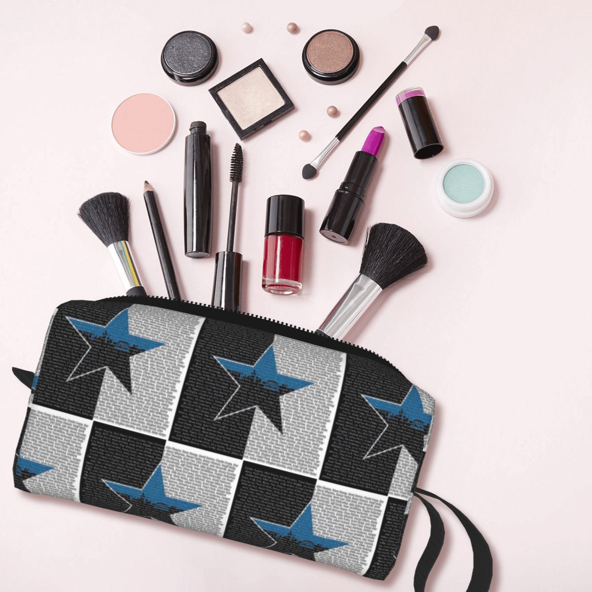 Beauty Forever Makeup - ใหม่ 2023 กระเป๋าเครื่องสำอางสำหรับนักกีฬาฟุตบอลทุกคนของสโมสรนิวคาสเซิล ยูไนเต็ด กระเป๋าใส่เครื่องสำอางสำหรับผู้หญิง กระเป๋าใส่เครื่องสำอางสำหรับเดินทาง